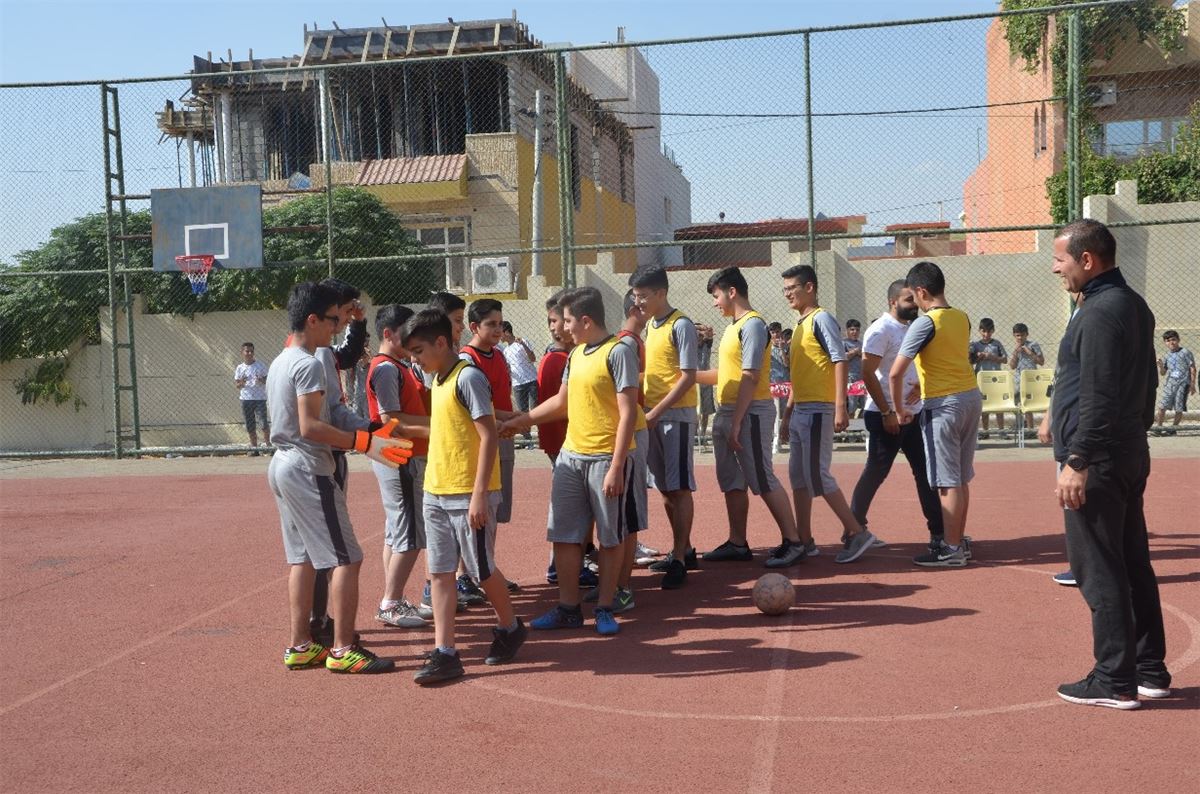 ZAKHO IS GR.5 TO GR.6 STUDENTS ENJOY A FOOTBALL COMPETITION